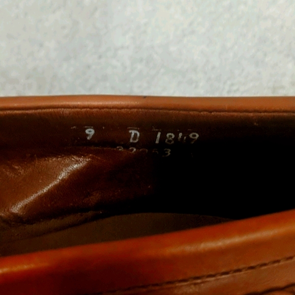 Allen Edmonds - Picture 5 of 5